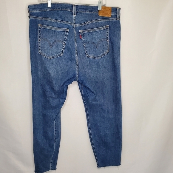 Levi's Premium Wedgie Button Fly Hi-Rise Jeans Size 18W Raw Hem Distressed - Picture 2 of 16
